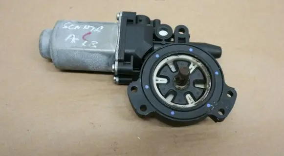 Hyundai Sonata Front door window regulator motor 0898NF