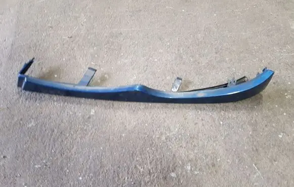 BMW 3 E46 Under headlight/headlamp trim 11460913