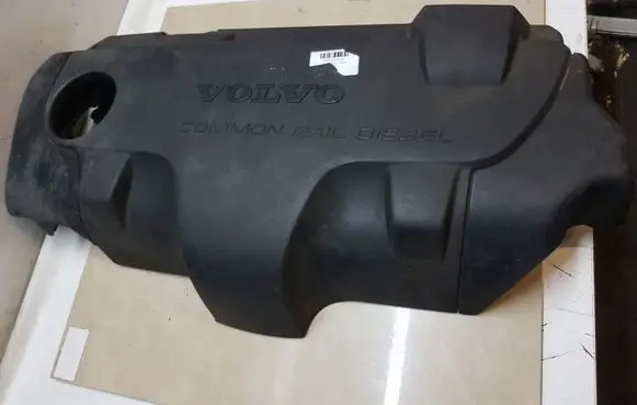 Volvo S60 Engine cover (trim)