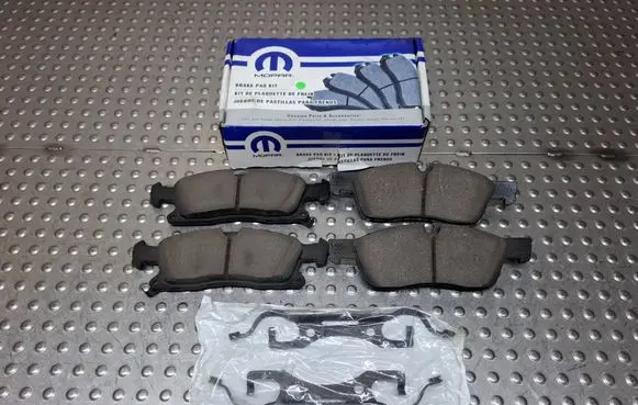 Dodge Durango III Brake pads (front) V1012369AA