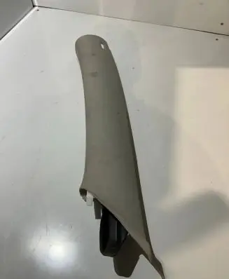 Volkswagen PASSAT B6 (A) pillar trim