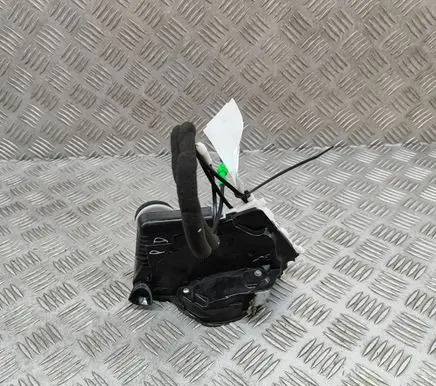 Toyota Prius (XW50) Front door lock 6903047130