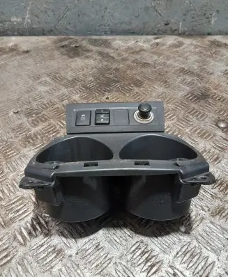 Toyota RAV 4 (XA30) Cup holder back T10077