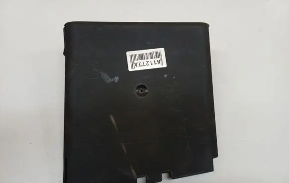 Opel Meriva A Fuse box cover 93363144