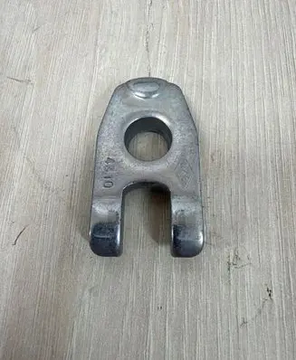 Dacia Duster Fuel Injector clamp holder 4310
