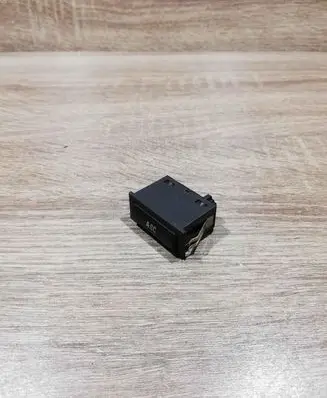 BMW 3 E46 Traction control (ASR) switch 6901591 586080 61316901591