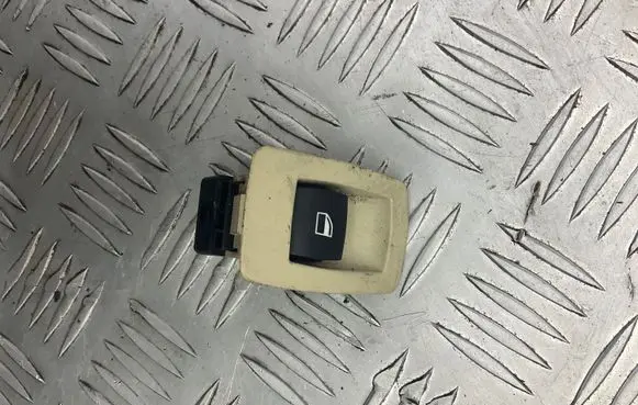 BMW 5 E60 E61 Electric window control switch 9113771 15020064
