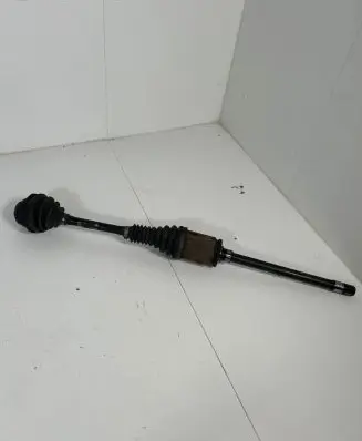 BMW 7 F01 F02 F03 F04 Front driveshaft