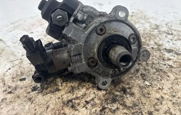 Mini Cooper Countryman R60 Fuel injection high pressure pump 0445010519 7823452 130426