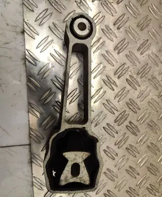 Volvo XC60 Engine mount bracket 8g9n6p082