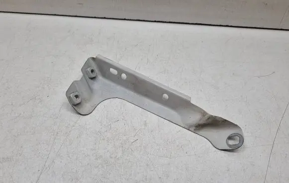 BMW 2 F46 Fender mounting bracket 7297201