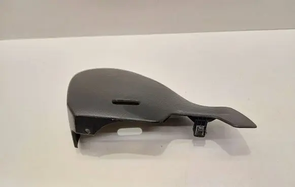 Volkswagen PASSAT B6 Seat trim 1K8881327