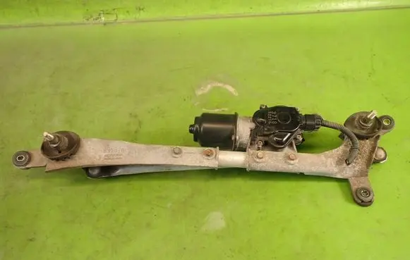 Subaru Legacy Front wiper linkage and motor