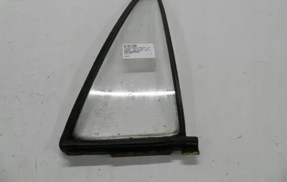 Volkswagen PASSAT Rear side window 