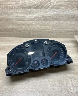 Volkswagen PASSAT B6 Speedometer (instrument cluster) 3C0920871E