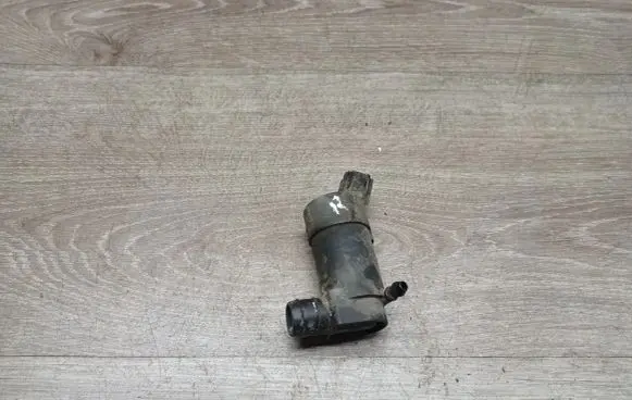 Volvo S60 Windscreen/windshield washer pump 1S7117K624DD