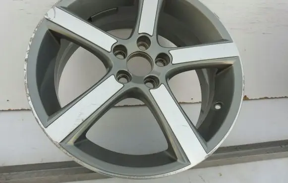 Volvo C30 R18 alloy rim 
