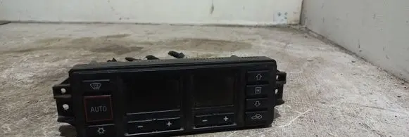 Audi A3 S3 8L Climate control unit 8L0820043M
