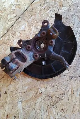 Volkswagen PASSAT B7 USA Front wheel hub