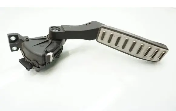 Porsche Cayenne (9PA) Accelerator throttle pedal 7L0723507A