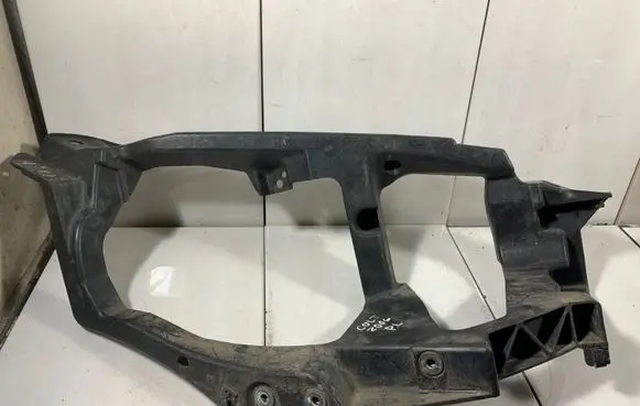 Mitsubishi Colt Headlight/headlamp mounting bracket MN105060
