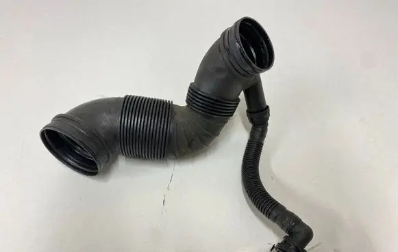 Volkswagen PASSAT B6 Air intake hose/pipe 3C0129654 ETB446197
