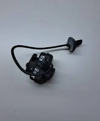 Fuel tank cap lock