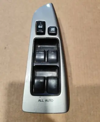 Toyota Land Cruiser (J120) Electric window control switch 8404060050