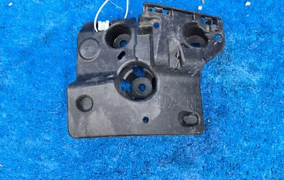 Mini Countryman U25 Rear bumper mounting bracket 5A0C1D4
