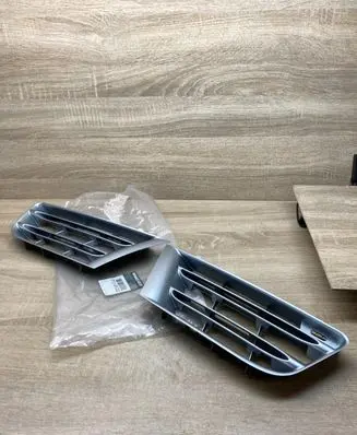 Renault Scenic II - Grand scenic II Front bumper lower grill 7701479233 PO009508