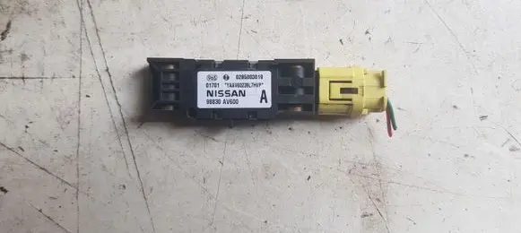 Nissan Primera Airbag deployment crash/impact sensor 98830AV600