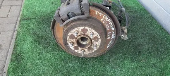 Chevrolet Volt I Rear wheel hub