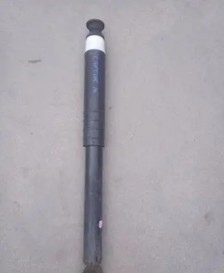 Renault Captur Rear shock absorber/damper 562107338R