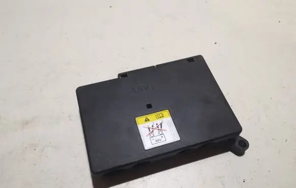 Audi Q7 4L Fuse module 4M0941828H