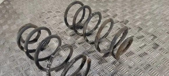 KIA Sorento Rear coil spring