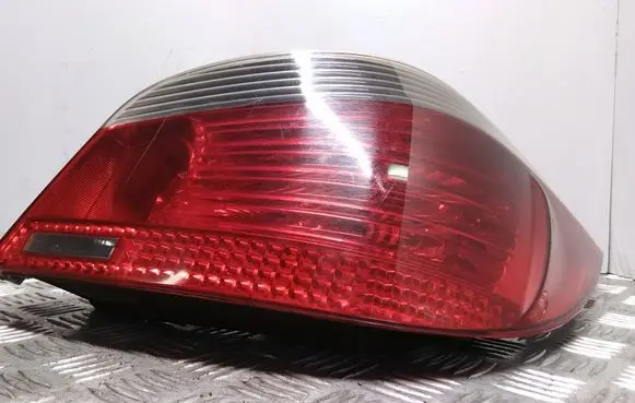 BMW 5 E60 E61 Rear/tail lights 6910768 2VP0086790678149 15823803
