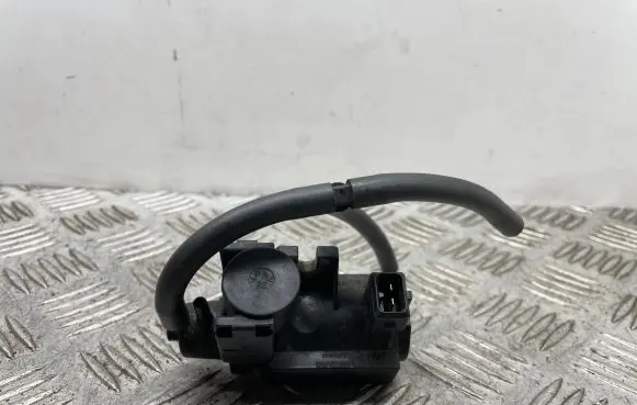 BMW M5 Turbo solenoid valve 7626351