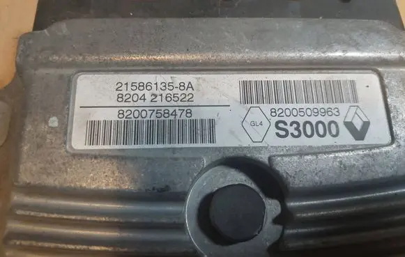 Renault Megane II Engine control unit/module ECU 8200758478 8200509963 21586135-8A