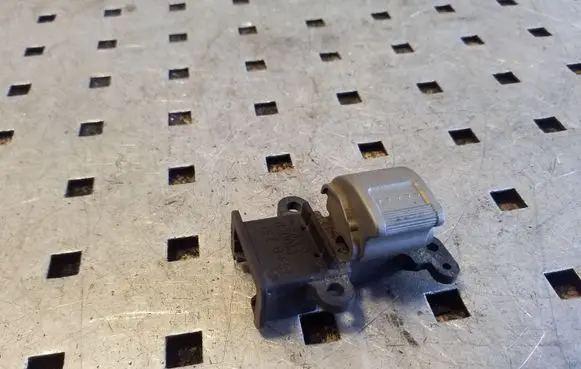 Honda CR-V Electric window control switch M20013