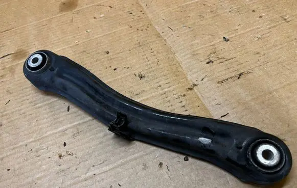 Mercedes-Benz GL X166 Rear control arm A1663520405 A1665460700