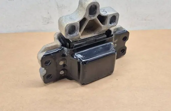 Audi A3 S3 8P Engine mount bracket 1K0199555