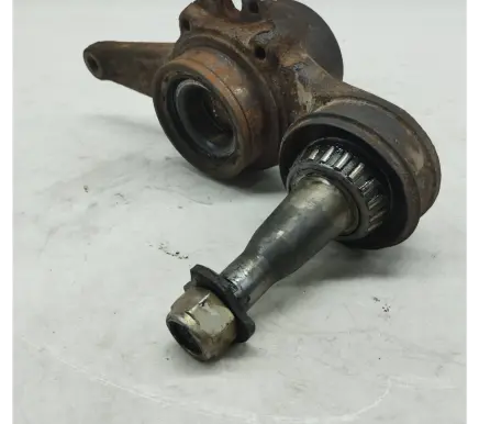 Mercedes-Benz 380 560SEC C126 Rear wheel hub spindle/knuckle 1263500332 A1263500332