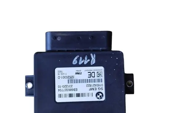 BMW 3 F30 F35 F31 Hand brake control module 6863277 23122010 32620301D