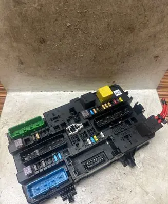 Opel Zafira B Fuse module 5DK00866953