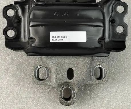 Volkswagen Tiguan Engine mount vacuum valve 5QA199555C