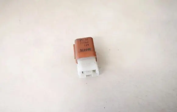 Nissan X-Trail T30 Other relay 2523079964