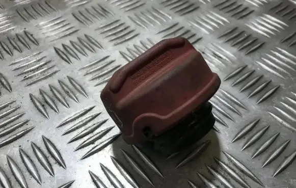 Audi 80 90 B3 Fuel tank filler cap 553201553a