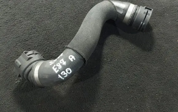 BMW 1 E81 E87 Engine coolant pipe/hose