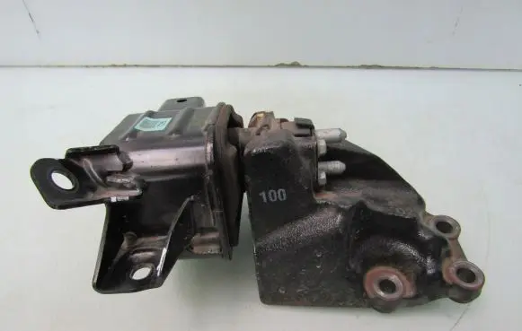 KIA Rio Gearbox mounting bracket 0JPB0333