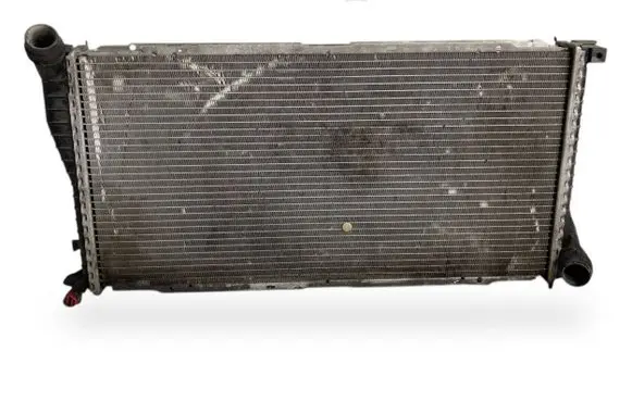BMW 5 E39 Coolant radiator 2247344 17002247344 2247345